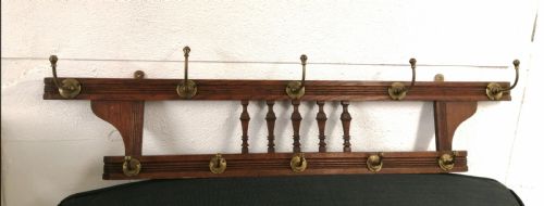 arts and crafts oak coathat rack - CATEGORY: ANTIQUE MISCELLANEOUS - DATED 1900