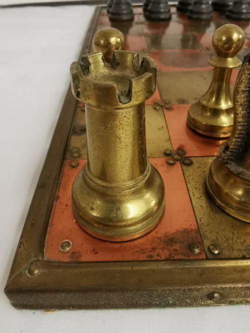 A UNUSUAL ART'S AND CRAFTS CHESS SET AND BOARD - ADDITIONAL PHOTO 3