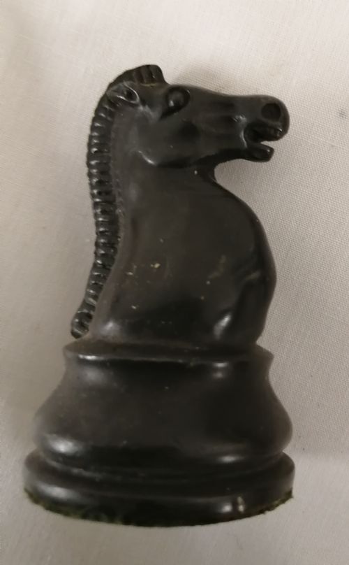 A UNUSUAL ART'S AND CRAFTS CHESS SET AND BOARD - ADDITIONAL PHOTO 8