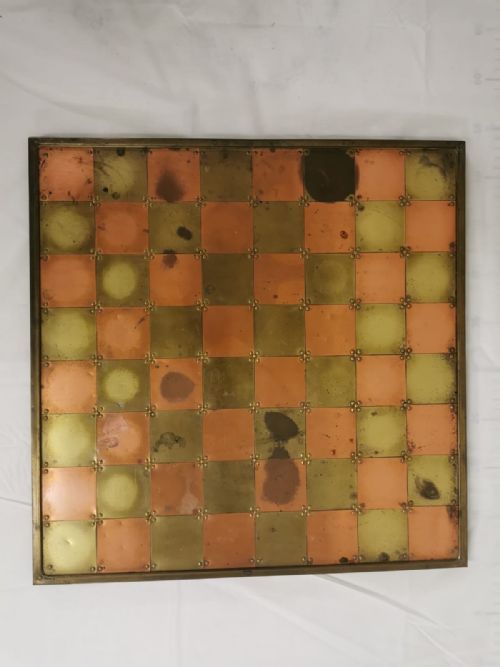 A UNUSUAL ART'S AND CRAFTS CHESS SET AND BOARD - ADDITIONAL PHOTO 1