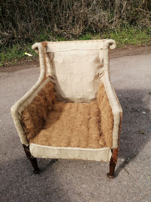 ANTIQUE WING ARM CHAIR FOR UPHOLSTERY - ADDITIONAL PHOTO 3
