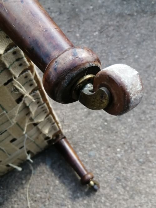 ANTIQUE WING ARM CHAIR FOR UPHOLSTERY - ADDITIONAL PHOTO 4