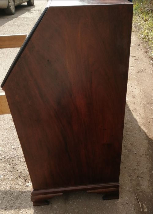 ANTIQUE GEORGIAN MAHOGANY BUREAU - ADDITIONAL PHOTO 3