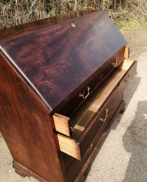 ANTIQUE GEORGIAN MAHOGANY BUREAU - ADDITIONAL PHOTO 9