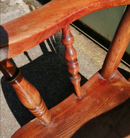 ANTIQUE WINDSOR LATHE BACK ARM CHAIR - ADDITIONAL PHOTO 2