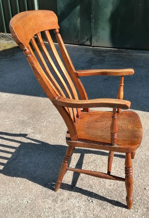 antique windsor lathe back chair - CATEGORY: ANTIQUE CHAIRS - DATED 1880
