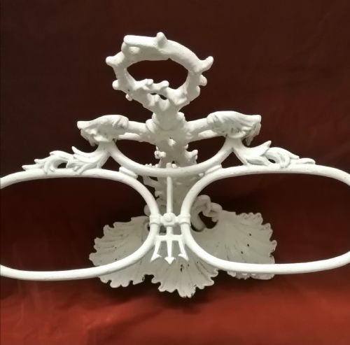 A CAST IRON 19C NAUTICAL STICKUMBRELLA STAND - ADDITIONAL PHOTO 3