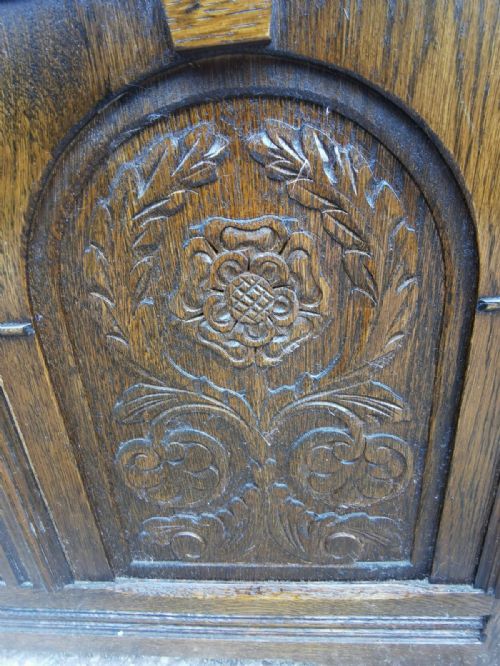 CARVED HALL SEAT BENCH - ADDITIONAL PHOTO 2