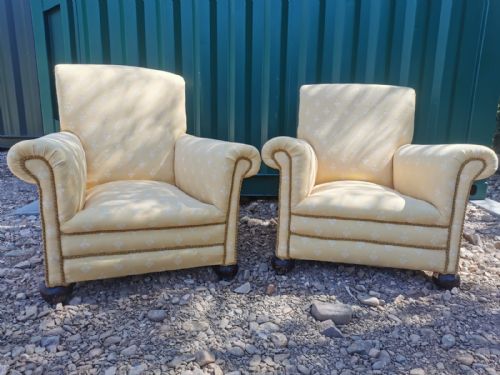 ANTIQUE PAIR OF UPHOLSTERED ARMCHAIRS - ADDITIONAL PHOTO 3