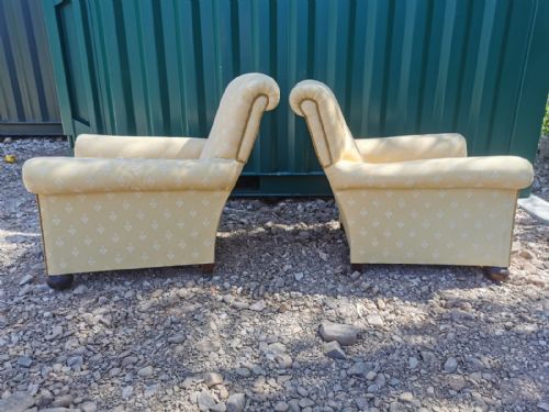 ANTIQUE PAIR OF UPHOLSTERED ARMCHAIRS - ADDITIONAL PHOTO 6