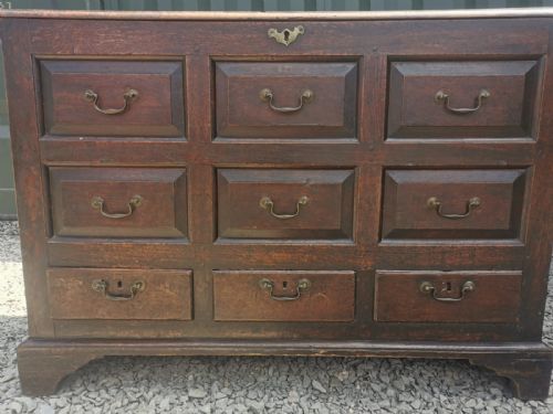 ATTRACTIVE ANTIQUE WELSH OAK MULE CHEST - ADDITIONAL PHOTO 2
