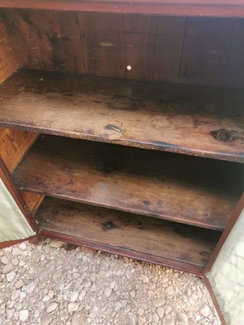 AN ANTIQUE REGENCY CABINET - ADDITIONAL PHOTO 6