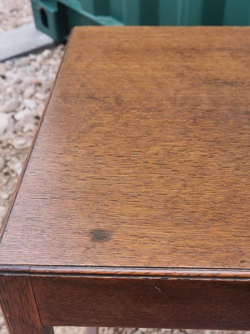 A COTSWOLD OAK OCCASIONAL TABLE LAMP TABLE - ADDITIONAL PHOTO 3