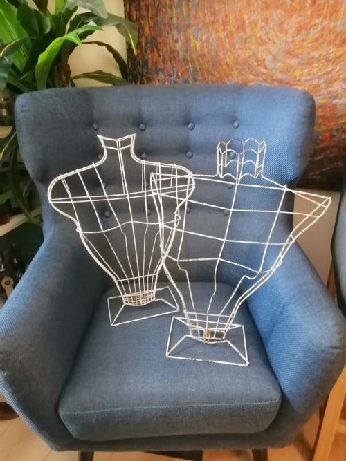 2 ANTIQUE WIRE SHOP MANNEQUINS - ADDITIONAL PHOTO 1