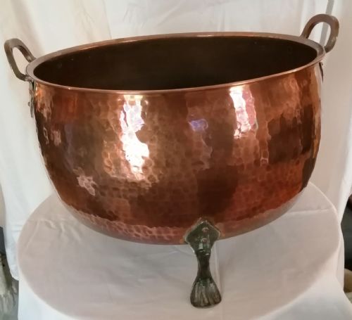 arts and crafts hammered copper log bin - CATEGORY: ANTIQUE METAL - DATED 1910