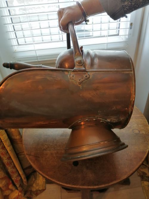 LARGE VICTORIAN COAL HELMETSCUTTLE - ADDITIONAL PHOTO 9