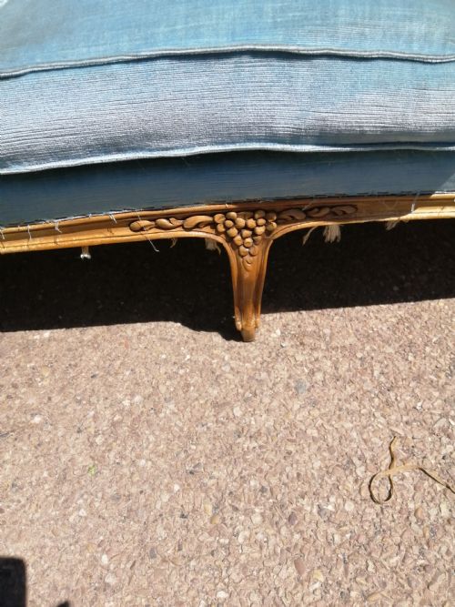 ANTIQUE FRENCH CARVED SOFA - ADDITIONAL PHOTO 7