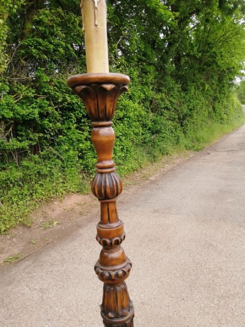 ANTIQUE ITALIAN WALNUT STANDARD LAMP - ADDITIONAL PHOTO 3