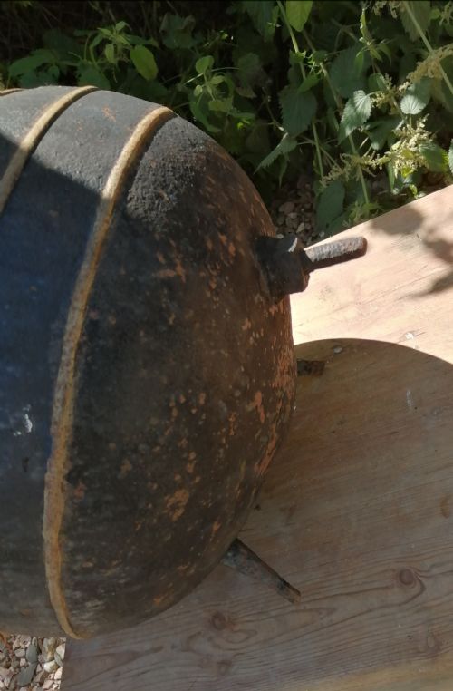 VICTORIAN CAST IRON CAULDRON - ADDITIONAL PHOTO 1