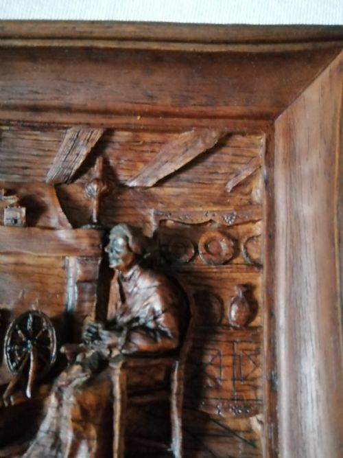 AN ATTRACTIVE FRENCH WALL PLAQUE - ADDITIONAL PHOTO 3