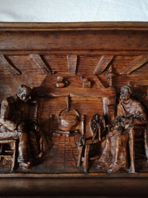 AN ATTRACTIVE FRENCH WALL PLAQUE - ADDITIONAL PHOTO 5