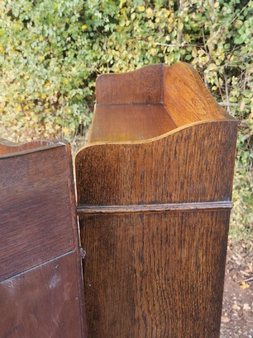 ANTIQUE PAIR OF OAK OPEN BOOKCASES - ADDITIONAL PHOTO 8