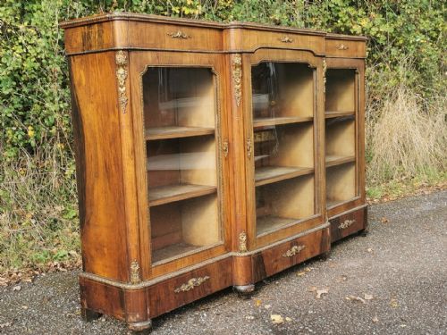 a fine victorian walnut side cabinetcredenza - CATEGORY: ANTIQUE CABINETS - DATED VICTORIAN
