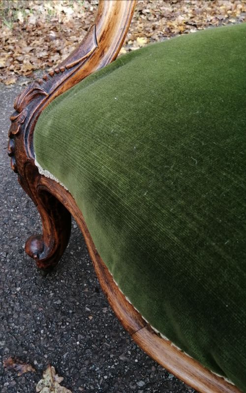 A VICTORIA ARMCHAIR - ADDITIONAL PHOTO 1