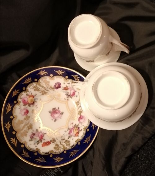 ANTIQUE CABINET SET 2 CUPS 1 SAUCER - ADDITIONAL PHOTO 5