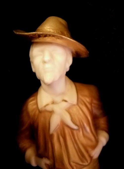 TWO ROYAL WORCESTER FIGURES DEPICTING A SCOTS MAN AND YANKY FROM COUNTRYS OF THE WORLD SERIES - ADDITIONAL PHOTO 1