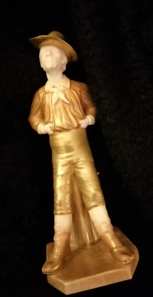 TWO ROYAL WORCESTER FIGURES DEPICTING A SCOTS MAN AND YANKY FROM COUNTRYS OF THE WORLD SERIES - ADDITIONAL PHOTO 2