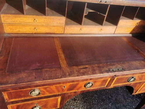 GEORGE 3RD TAMBOUR TOP KNEEHOLE DESK - ADDITIONAL PHOTO 2