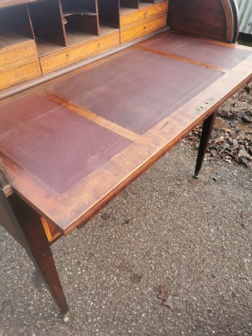 GEORGE 3RD TAMBOUR TOP KNEEHOLE DESK - ADDITIONAL PHOTO 7