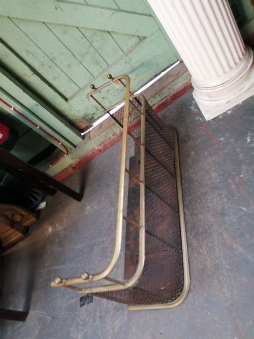 AN ATTRACTIVE BRASS AND MESH SPARK FENDER - ADDITIONAL PHOTO 12