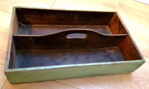 ANTIQUE ORIGINAL GREEN PAINTED CUTLERY TRAY - ADDITIONAL PHOTO 4