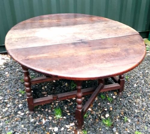 large 17c oak gateleg table - CATEGORY: ANTIQUE TABLES - DATED BEFORE 1700