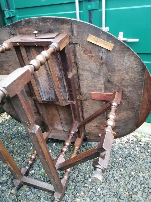LARGE 17C OAK GATELEG TABLE - ADDITIONAL PHOTO 2
