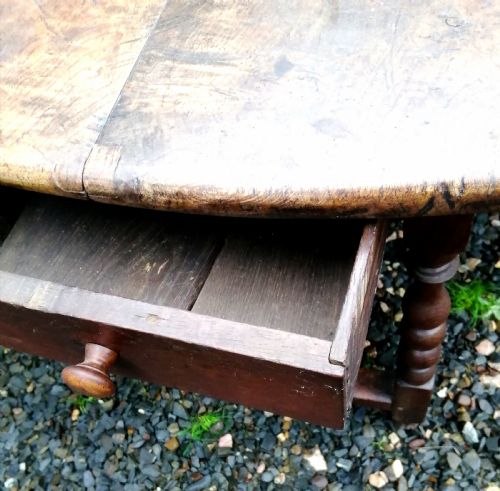 LARGE 17C OAK GATELEG TABLE - ADDITIONAL PHOTO 7