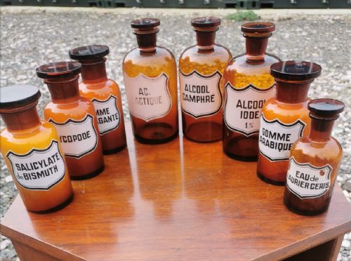 SET OF 8 FRENCH ANTIQUE GLASS APOTHECARY BOTTLES - ADDITIONAL PHOTO 1