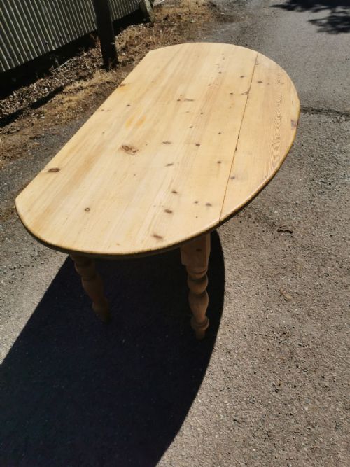 LARGE ANTIQUE PINE DINING TABLE WITH DROP LEAFS - ADDITIONAL PHOTO 7