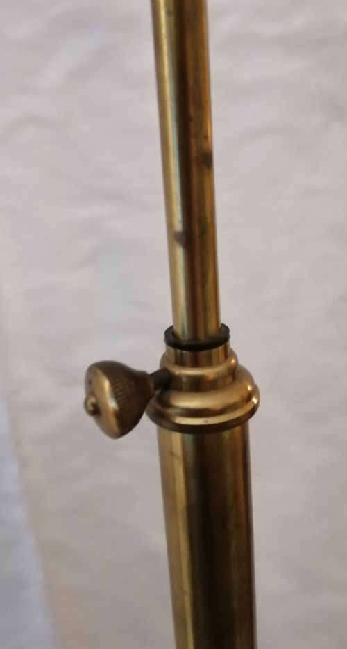 AN ANTIQUE ADJUSTABLE STANDARD LAMP - ADDITIONAL PHOTO 5