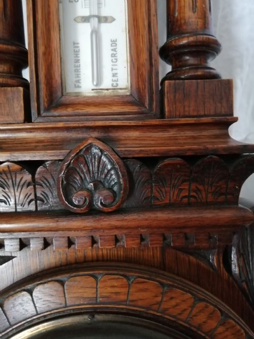 IMPRESSIVE EDWARDIAN CARVED OAK ANDROID BAROMETER - ADDITIONAL PHOTO 2
