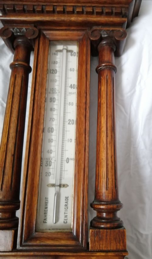 IMPRESSIVE EDWARDIAN CARVED OAK ANDROID BAROMETER - ADDITIONAL PHOTO 3
