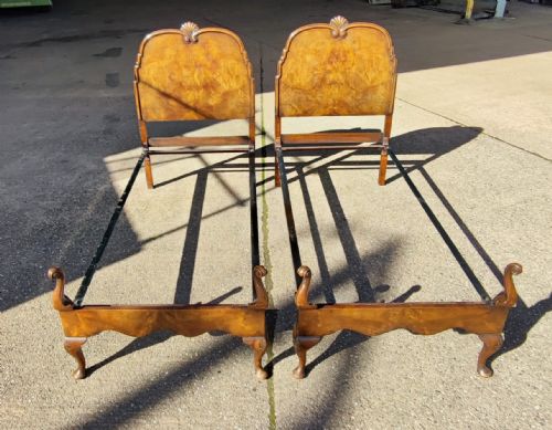 quality pair of queen anne style walnut single beds - CATEGORY: ANTIQUE BEDS - DATED 1920
