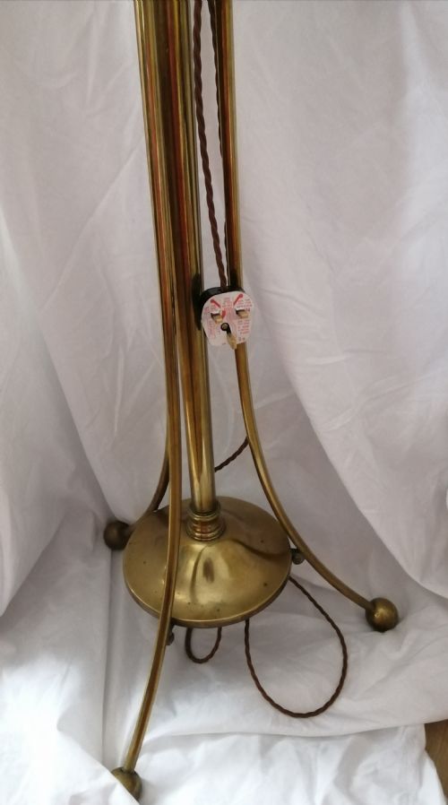 ART'S AND CRAFTS BRASS TELESCOPIC STANDARD LAMP - ADDITIONAL PHOTO 1
