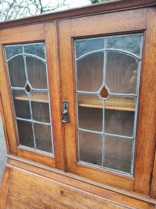 ART'S AND CRAFTS GOLDEN OAK BUREAU BOOKCASE - ADDITIONAL PHOTO 1