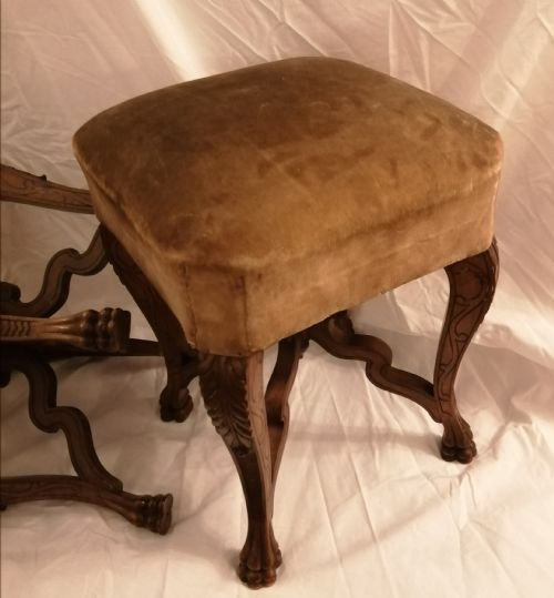 AN ANTIQUE PAIR OF FRENCH CARVED WALNUT STOOLS - ADDITIONAL PHOTO 1