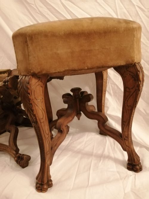 AN ANTIQUE PAIR OF FRENCH CARVED WALNUT STOOLS - ADDITIONAL PHOTO 2