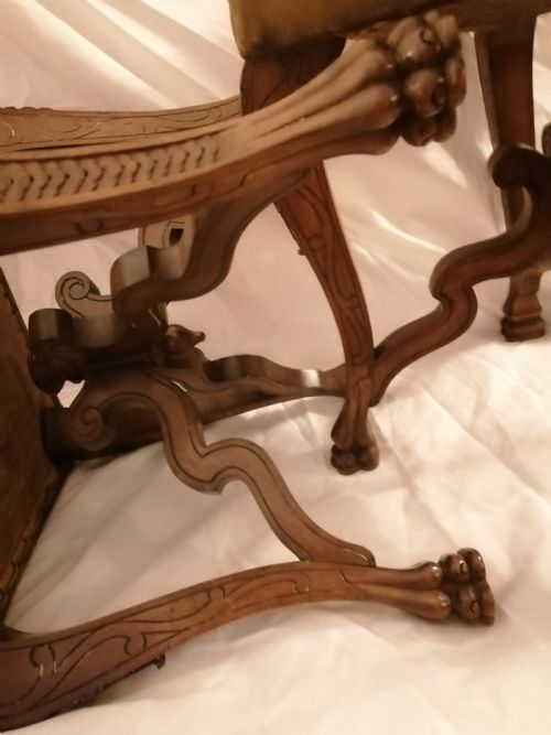 AN ANTIQUE PAIR OF FRENCH CARVED WALNUT STOOLS - ADDITIONAL PHOTO 7