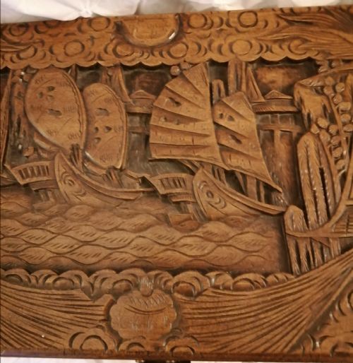 AN ANTIQUE CARVED CAMPHOR TRUNK - ADDITIONAL PHOTO 8